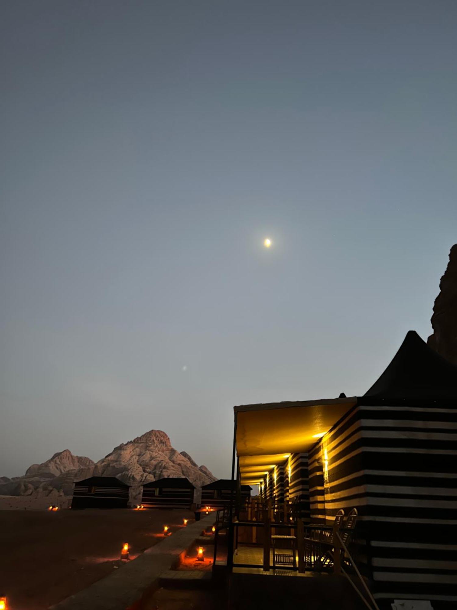 Star Camp & With Tor Hotel Wadi Rum Buitenkant foto